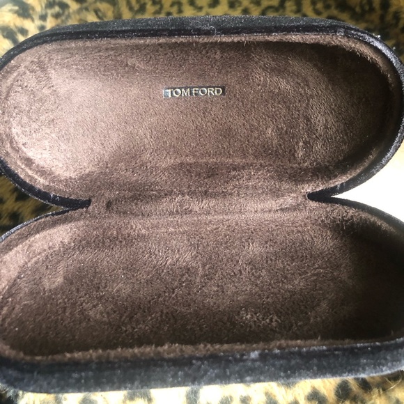 GUC Tom Ford Glasses Case - Picture 6 of 6